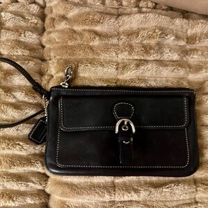 Coach Soho Black Leather Vintage
Clutch Wristlet